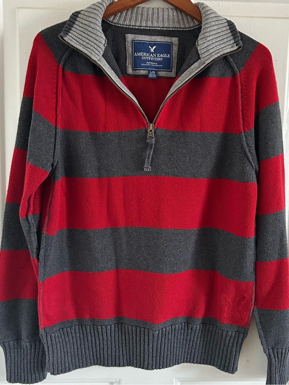 Vtg American Eagle Outfitters Red and Gray Striped Quarter-Zip Sweater Sz L